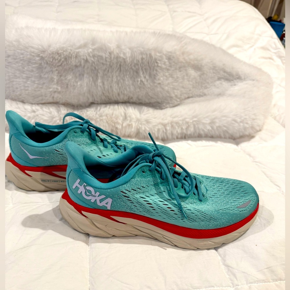 Hoka One One Clifton 8 D Athletic Running Shoes Womens Size 8 Blue